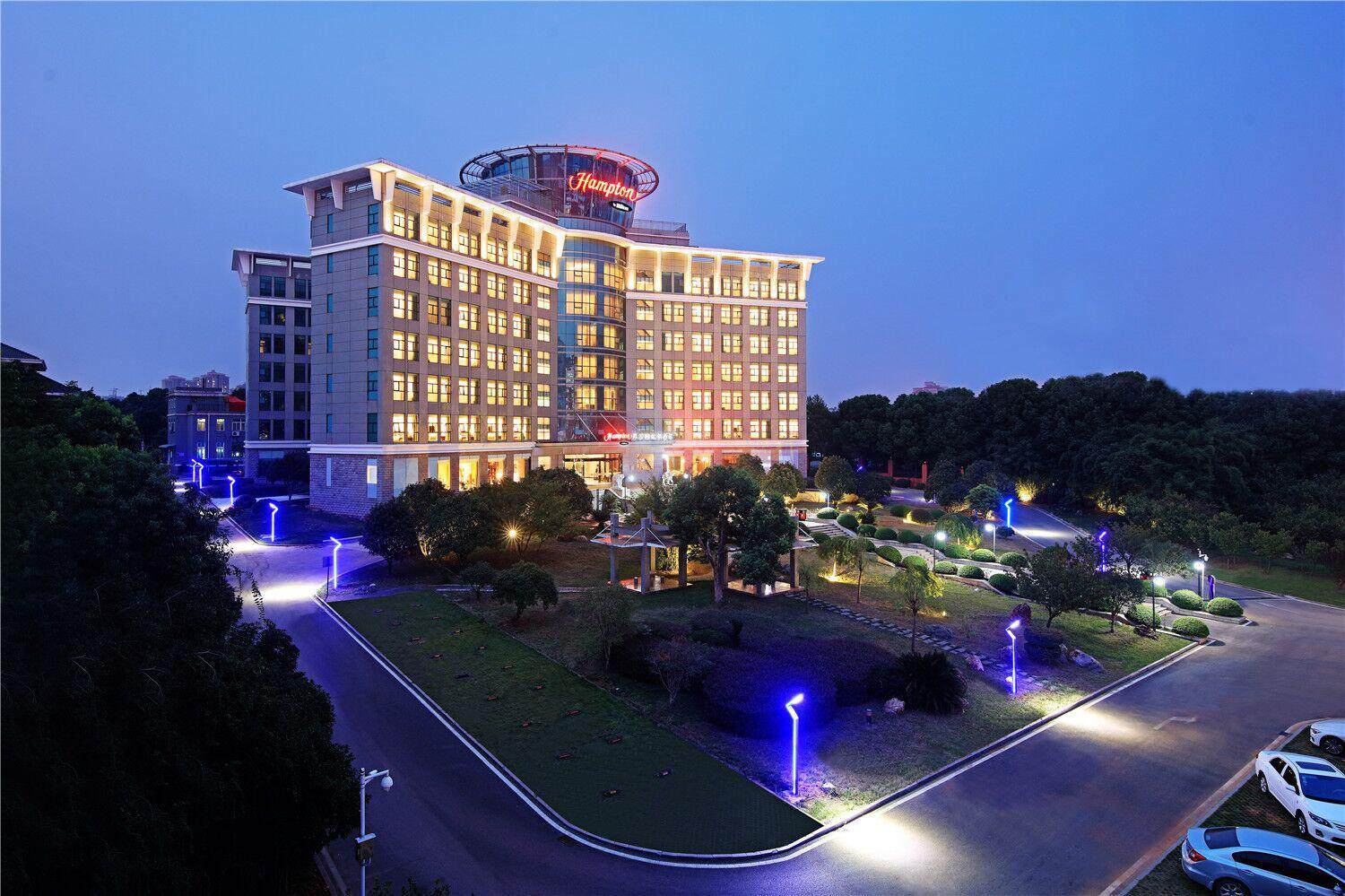 武汉天河机场东希尔顿欢朋酒店